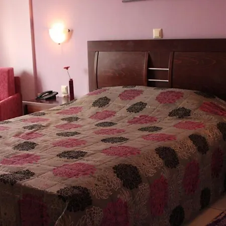 Lozitsi Hotel