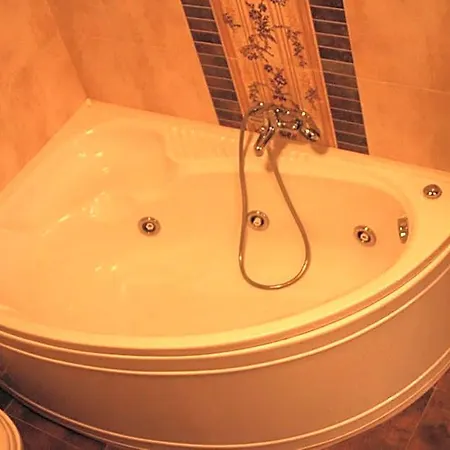 Hotell Lozitsi 3*