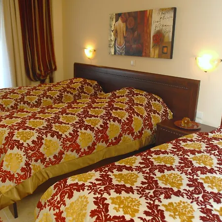 Lozitsi Otel Karaferye
